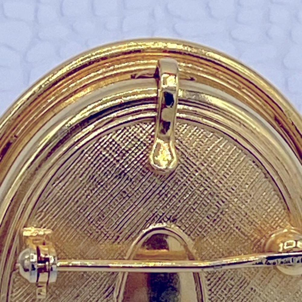 Vintage Gold Toned Carved Cameo Perfume Locket Brooch/Pendant Beautiful Elegant - Picture 5 of 7